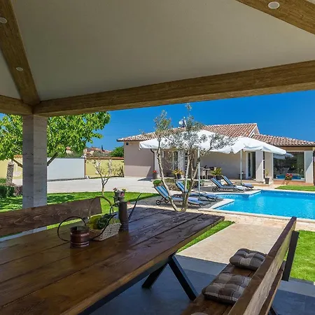 Holiday home Zafirah Pula