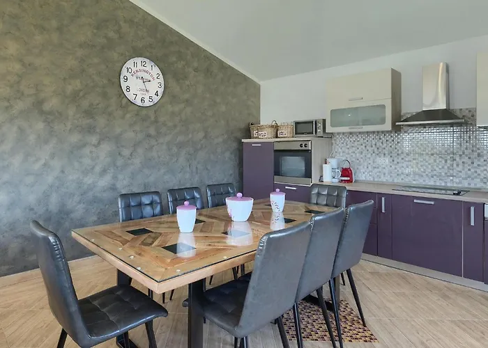 Zafirah Holiday home