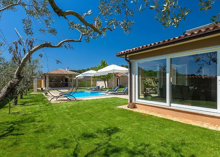 Zafirah Holiday home *