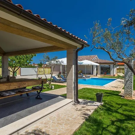 Zafirah Holiday home