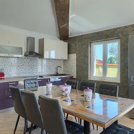Holiday home Zafirah Pula
