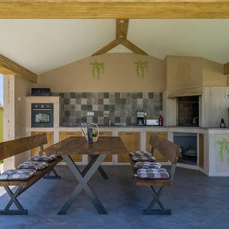 Holiday home Zafirah Pula