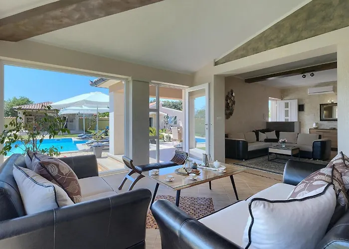 Zafirah Сasa de vacaciones *